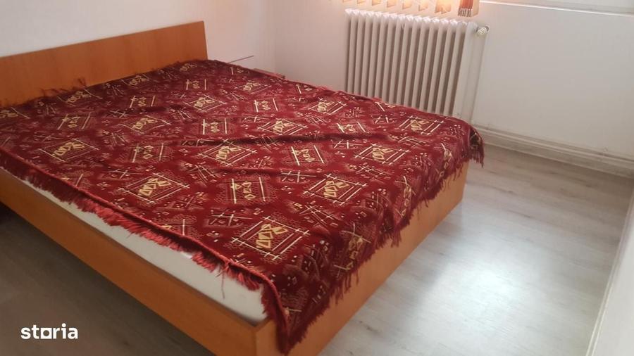 Apartament cu 2 camere în Podu Roș
