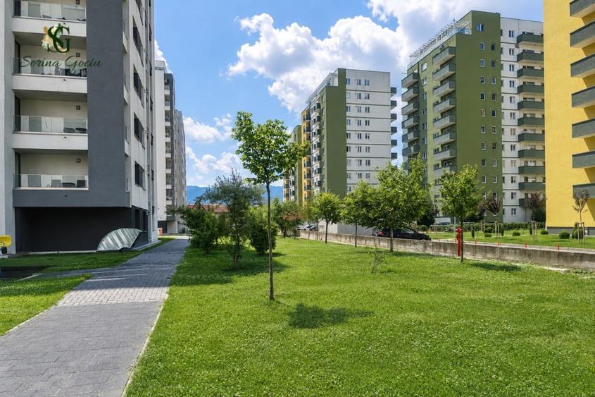 Apartament cu 2 camere decomandat, mobilat în Tractorul