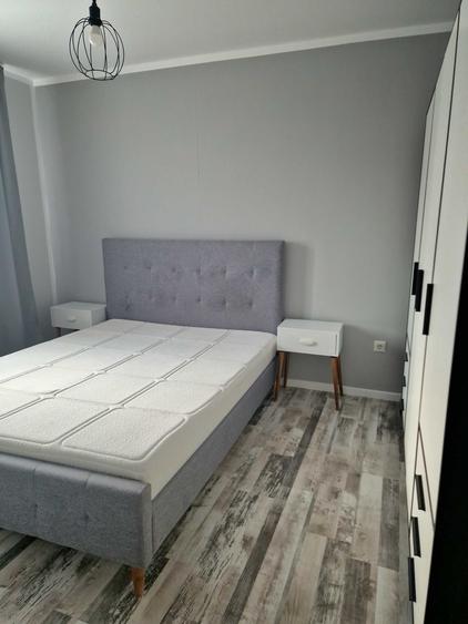 Apartament cu 2 camere decomandat în Florești