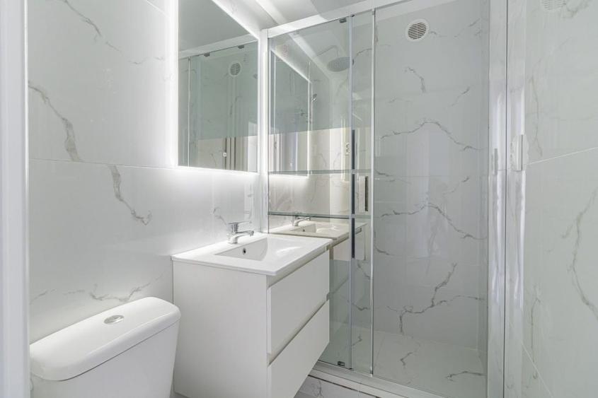 Apartament cu 2 camere semidecomandat în Gara de Nord