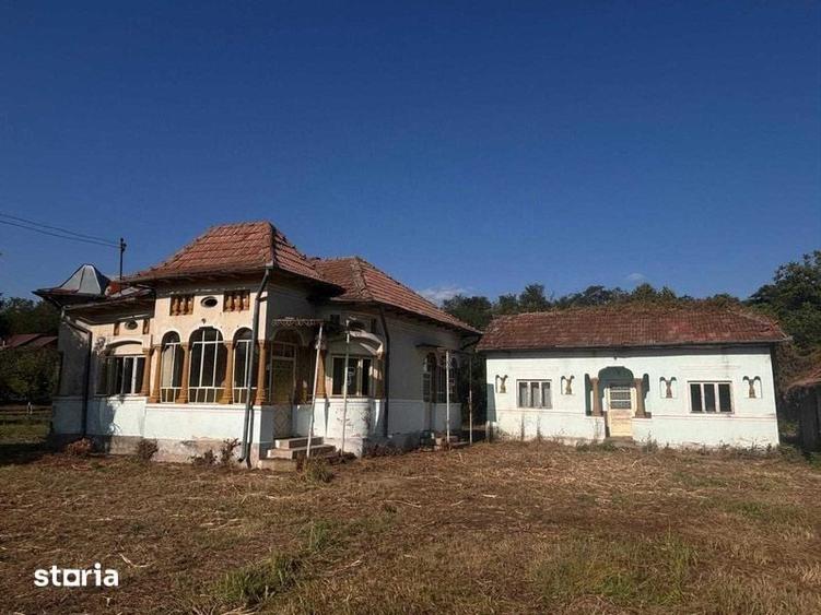 Casă cu 4 camere cu Teren 114 Mp în Berislăvești