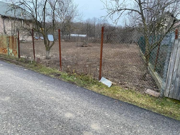 Teren de 1860 mp, în Nisipoasa