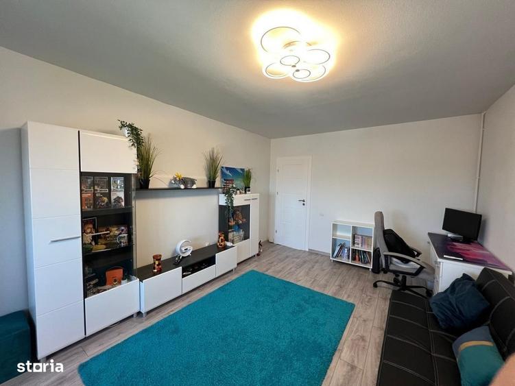 Apartament cu 4 camere în Vasile Aaron