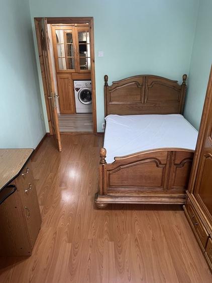 Apartament cu 3 camere decomandat în Șcheia