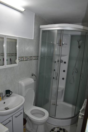 Apartament cu 2 camere decomandat în Drumul Poienii