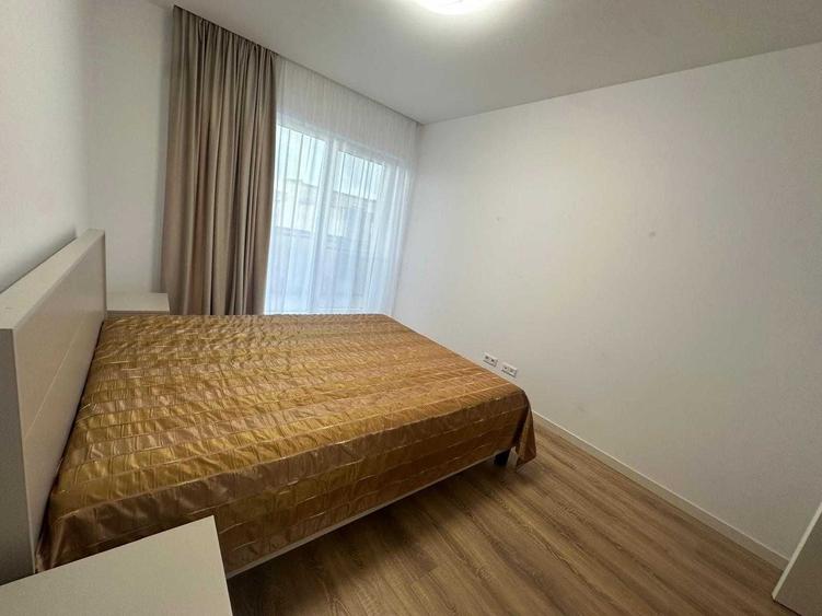 Apartament cu 2 camere semidecomandat în Ghencea