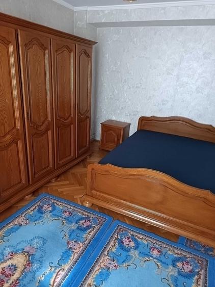 Apartament cu 3 camere decomandat în Găvana