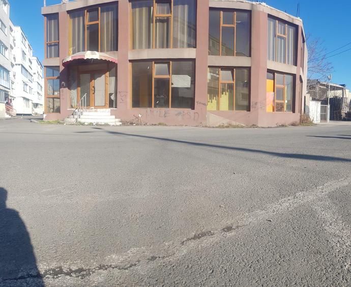 Spațiu comercial, de 280 mp, în Radu Negru