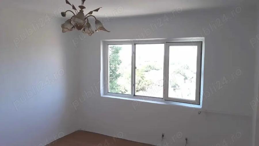 Apartament cu 2 camere decomandat în Calafat