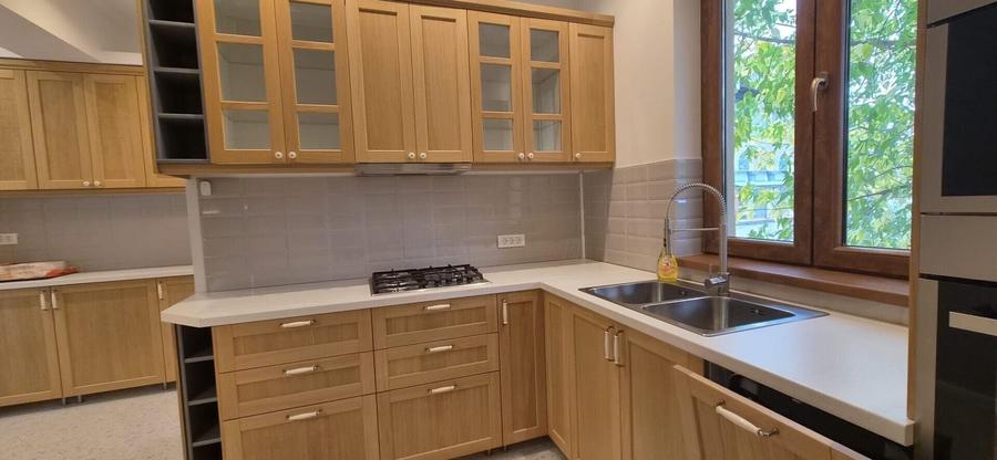 Apartament cu 3 camere decomandat în Foișorul de Foc