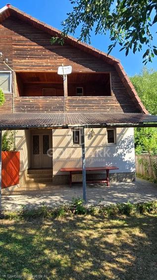Casă individuală cu 3 camere cu Canalizare în Someșu Rece