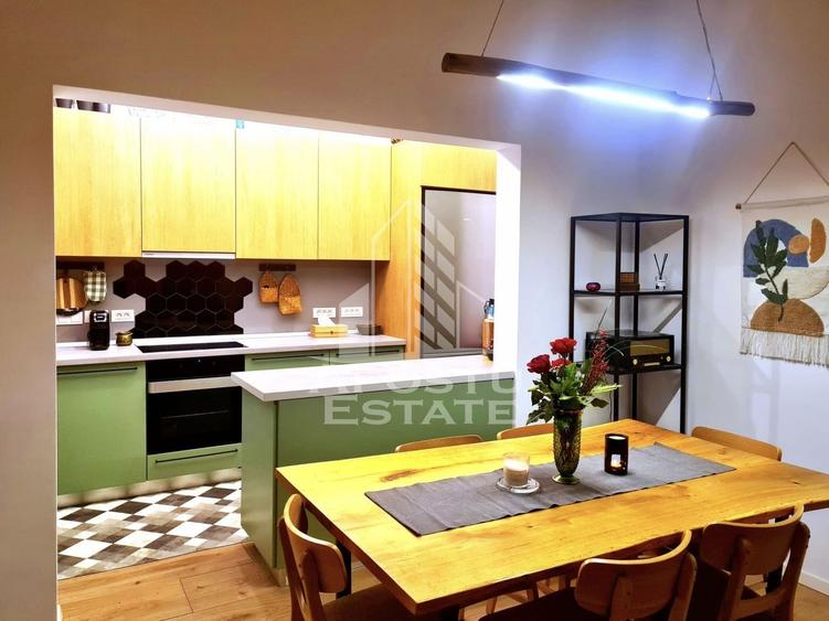 Apartament cu 3 camere nedecomandat, mobilat în Badea Cârțan