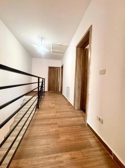 Casă cu Teren 250 Mp în Moșnița Nouă