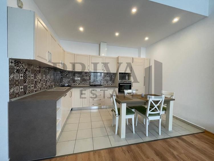Apartament cu 2 camere decomandat, mobilat în Soarelui