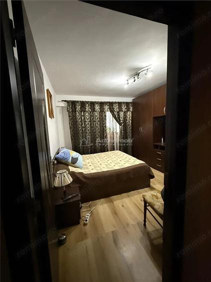 Apartament cu 3 camere decomandat în Aradul Nou