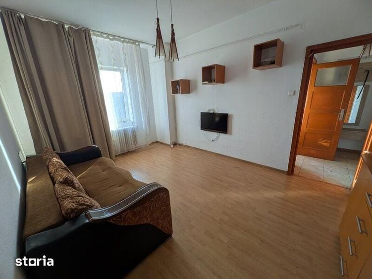 Apartament cu 2 camere semidecomandat în Romană