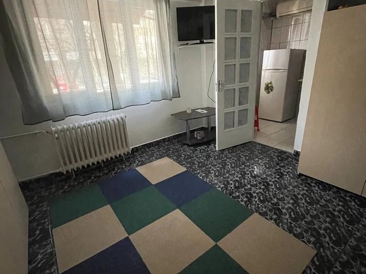 Garsonieră semidecomandată în Brâncoveanu