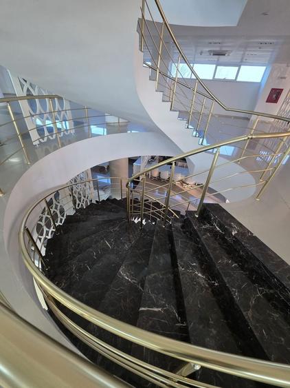 Spațiu comercial, de 3,500 mp, în Vitan-Bârzești