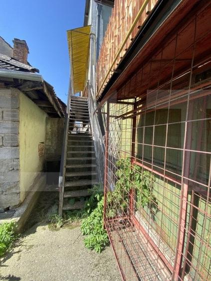Spațiu industrial, de 500 mp, în Semicentral