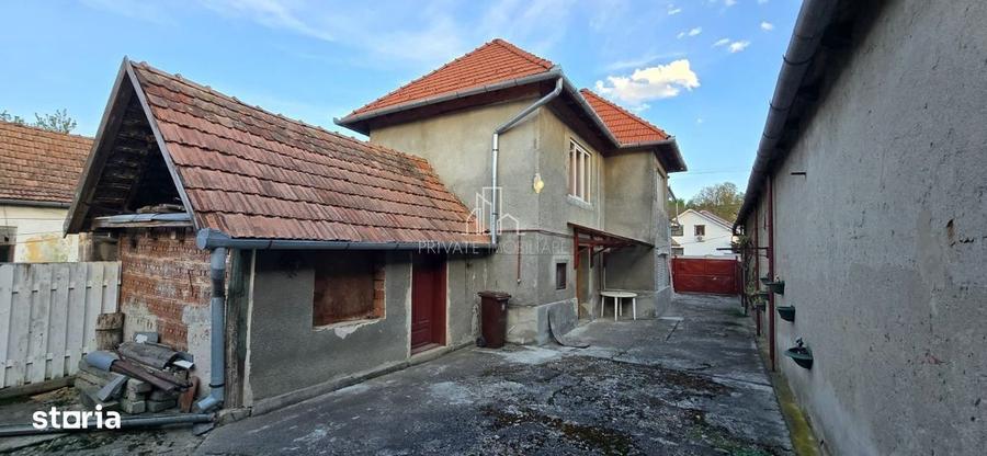 Casă cu 2 camere cu Teren 85 Mp în Dârjiu