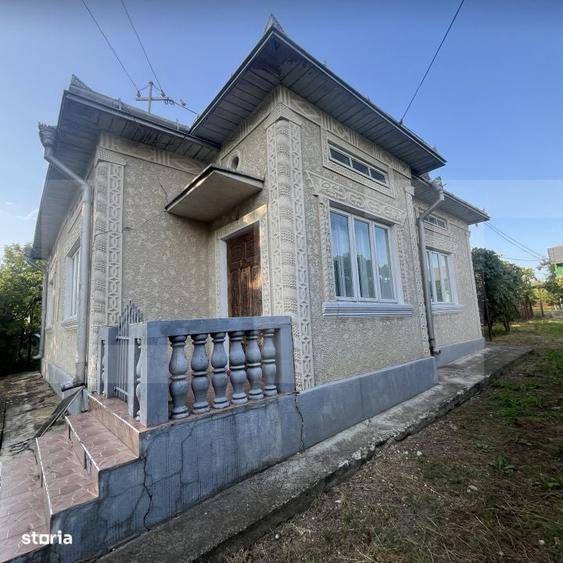 Casă cu 3 camere în Călinești