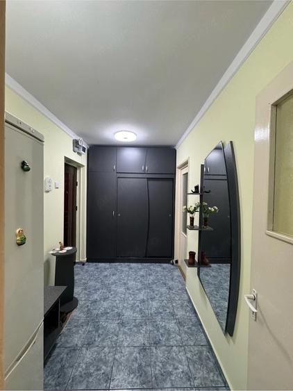 Apartament cu 2 camere semidecomandat în Vest