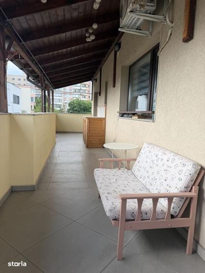 Apartament cu 3 camere în Între Lacuri