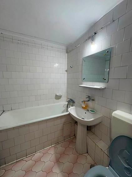 Apartament cu 2 camere decomandat în Crângași