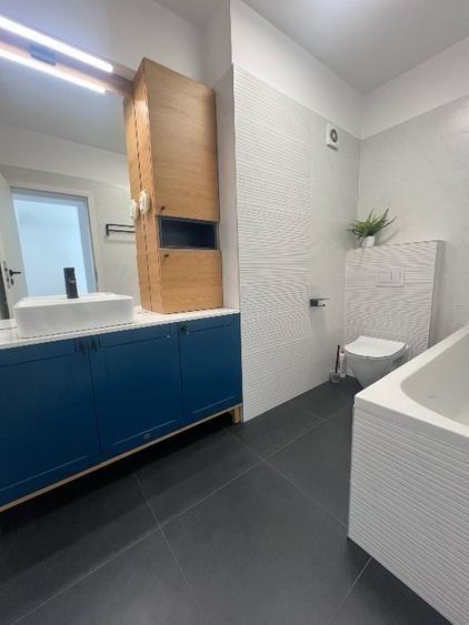Apartament cu 2 camere semidecomandat, mobilat în Dristor