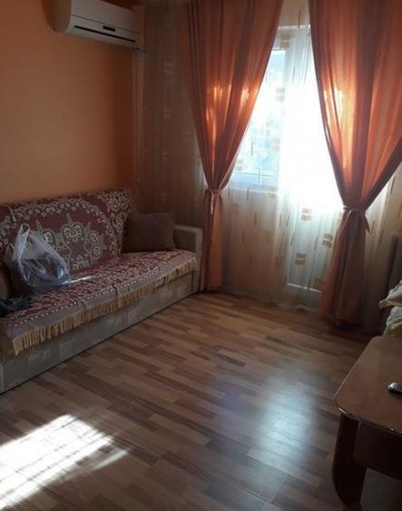 Apartament cu 2 camere decomandat în Victoriei