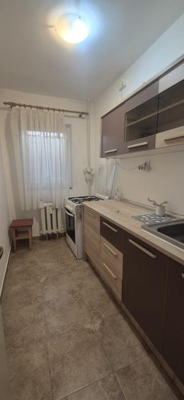 Garsonieră decomandată în Drumul Taberei