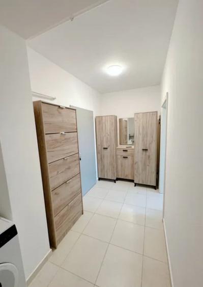 Garsonieră decomandată în Avantgarden