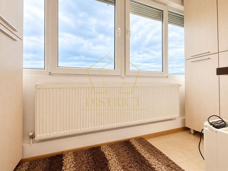 Apartament cu 3 camere decomandat, mobilat în Aradului