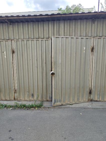 Persoana fizica vând garsonieră 21 mp + garaj de tabla + spatiu depozitare - 4