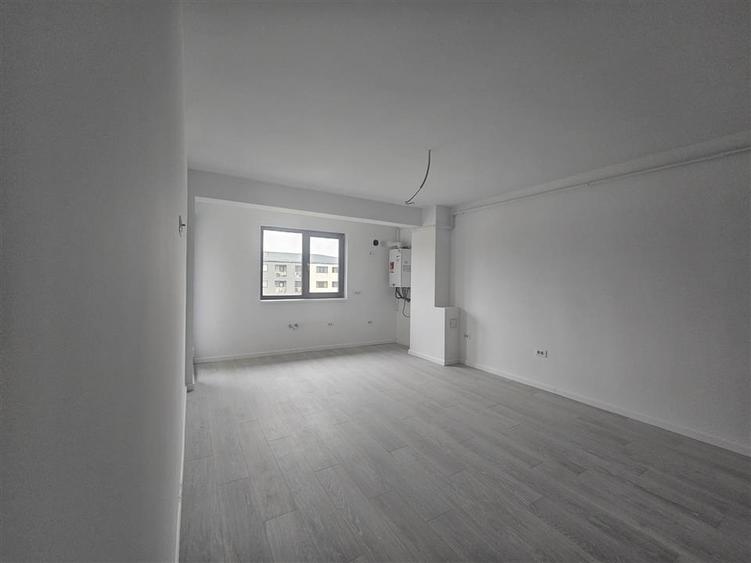 Apartament cu 2 camere semidecomandat în Bucium