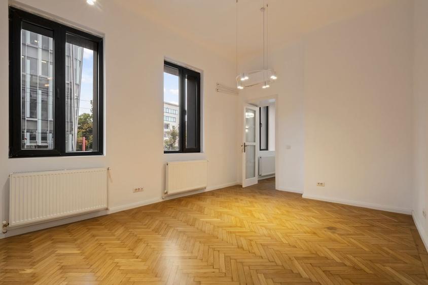 Apartament cu 3 camere în Dorobanți