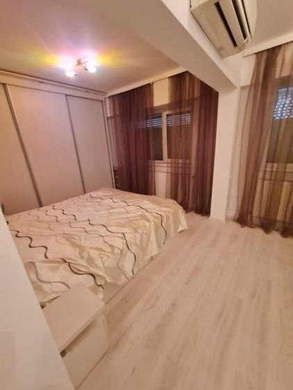 Apartament cu 2 camere semidecomandat în Centru Civic
