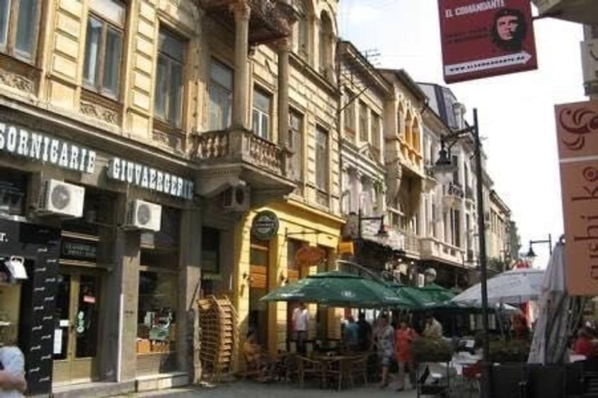 Garsonieră decomandată în Unirii