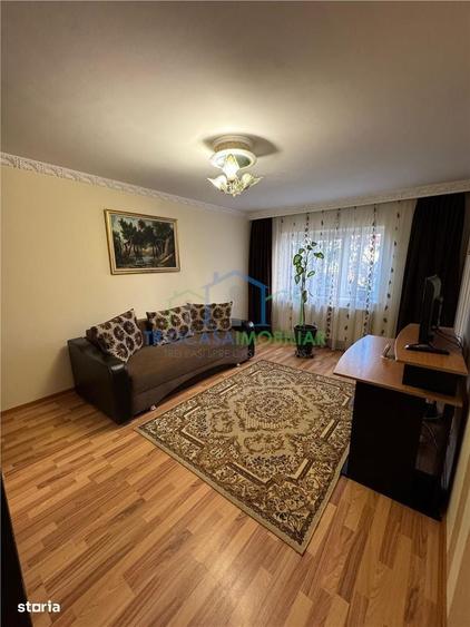 Apartament cu 2 camere decomandat în Sărari