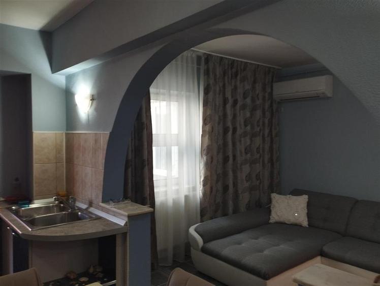 Apartament cu 4 camere decomandat, mobilat în Nord