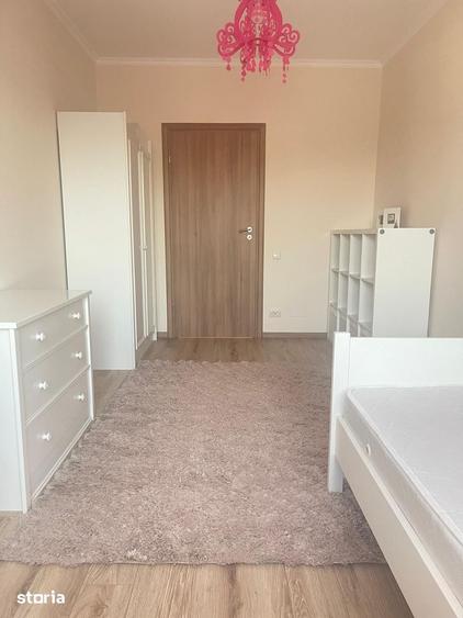Apartament cu 3 camere în Tei
