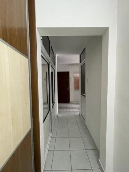 Apartament cu 3 camere decomandat în Tomis III