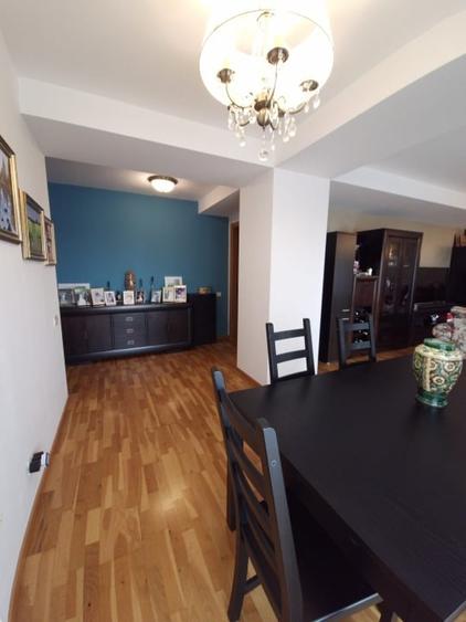 Apartament cu 3 camere decomandat, mobilat în Central