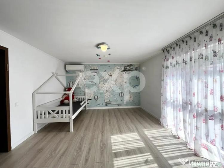 Casă cu 7 camere cu Teren 520 Mp în Corbeanca