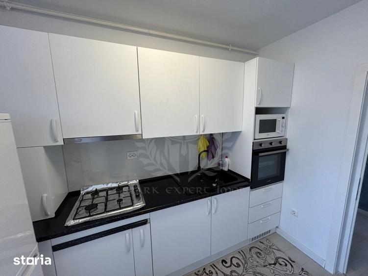 Apartament cu 2 camere decomandat, mobilat în Peneș Curcanul
