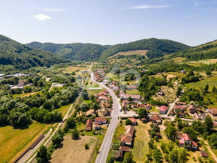 Casă individuală cu 3 camere cu Teren 3288 Mp în Bucea