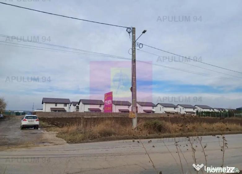 Teren de 3500 mp, în Săbăreni