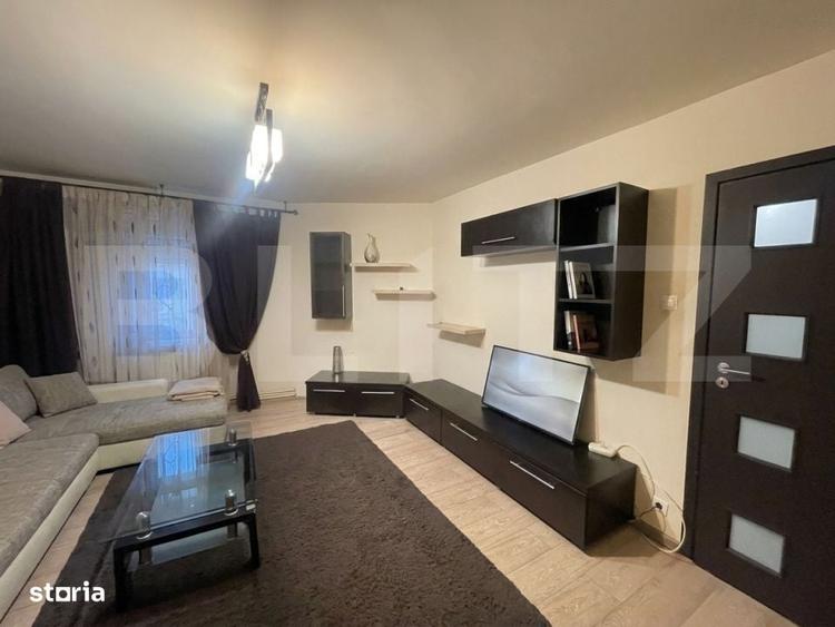 Apartament cu 3 camere decomandat, mobilat în Central