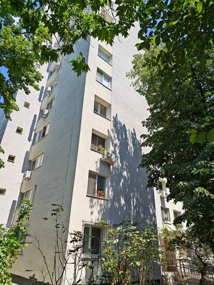 Apartament cu 2 camere semidecomandat în Titan