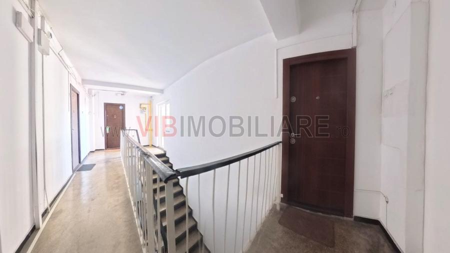 Apartament cu 2 camere decomandat, mobilat în Decebal